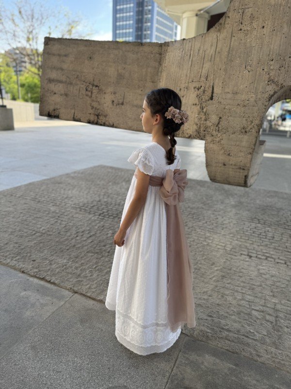 Vestido de Comunión. Petritas. Trajes de Primera Comunión. Comuniones. Vestido de Comunión. Petritas. Trajes de Primera Comunión. Comuniones.
