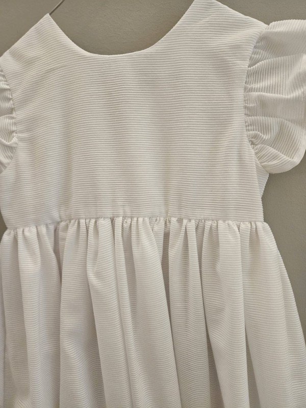 copy of 13. Robe de communion Beige manches cloche tulle plumetti (avec dentelle tulle plumetti) copy of 13. Robe de communion Beige manches cloche tulle plumetti (avec dentelle tulle plumetti)