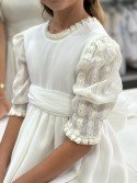 copy of 31. Vestido de comunión "plumetti beige + tul en cuellos y puños "