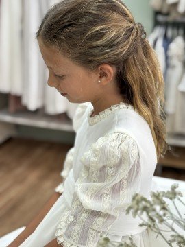 copy of 31. Vestido de comunión "plumetti beige + tul en cuellos y puños "